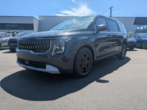 New 2026 Kia Carnival FWD image 8