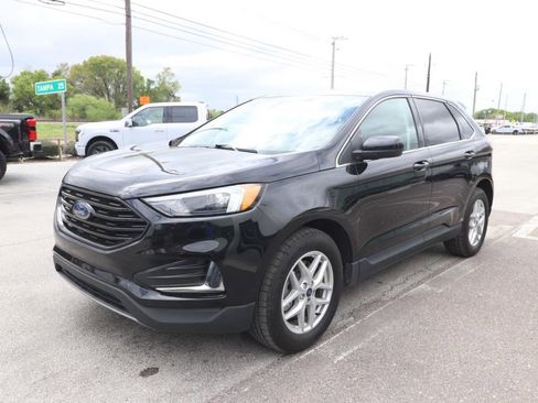Used 2022 Ford Edge SEL image 3