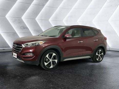 Used 2017 Hyundai Tucson Limited w/ Limited Ultimate Package 03 FWD image 3