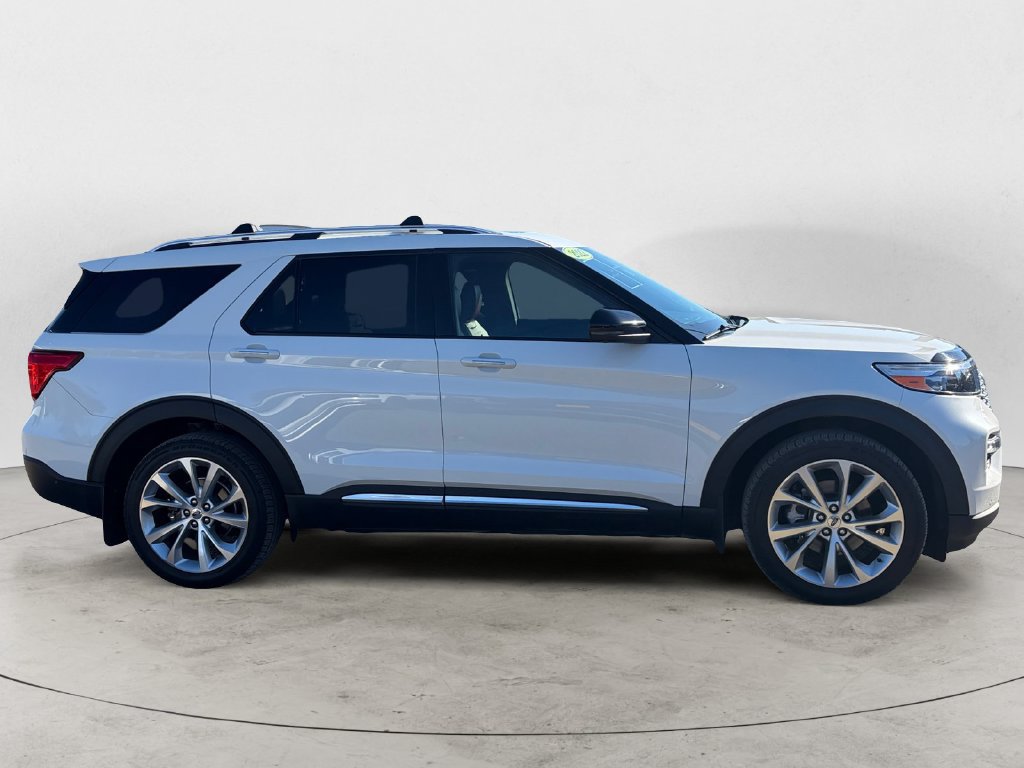 Used 2022 Ford Explorer Platinum w/ Equipment Group 601A AWD/4WD image 4