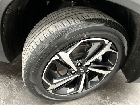 Used 2023 Chevrolet TrailBlazer RS w/ Technology Package image 10