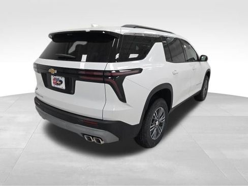New 2026 Chevrolet Traverse LT image 5