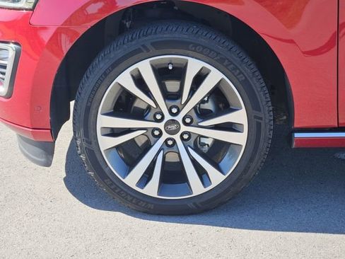 Used 2020 Ford Expedition Platinum AWD/4WD image 13