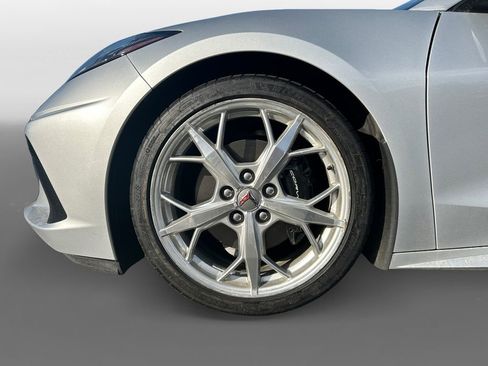 Used 2020 Chevrolet Corvette Stingray Preferred Cpe w/ 2LT Preferred Equipment Group RWD image 16