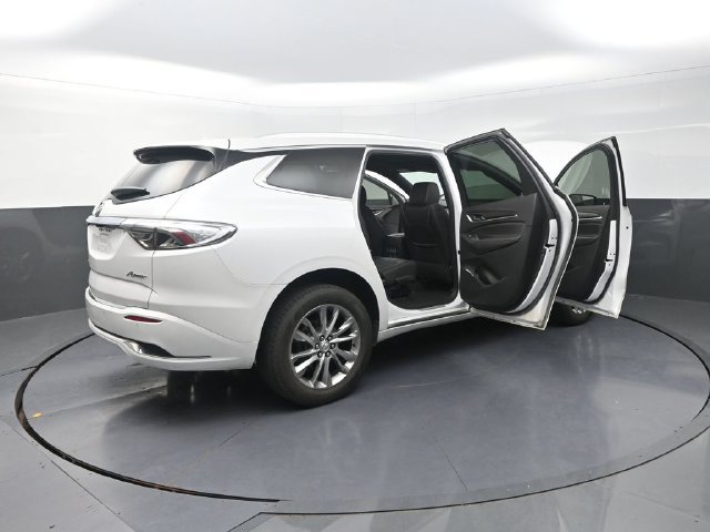 Used 2023 Buick Enclave Avenir w/ Avenir Technology Package AWD/4WD image 37