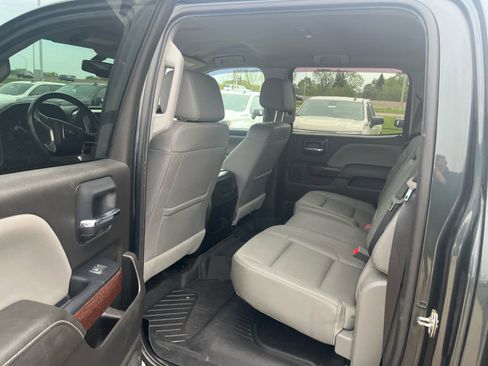 Used 2018 GMC Sierra 3500 SLT w/ Duramax Plus Package AWD/4WD image 9