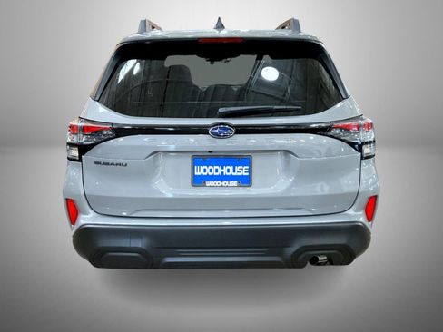 Used 2025 Subaru Forester Premium image 6