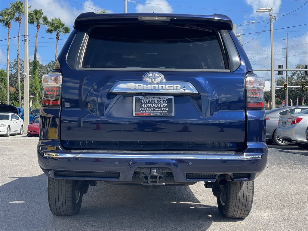 Used 2018 Toyota 4Runner Limited AWD/4WD image 17
