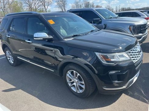Used 2018 Ford Explorer Platinum AWD/4WD image 1