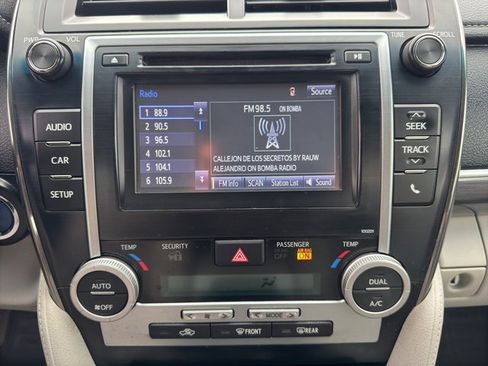 Used 2014 Toyota Camry LE image 20