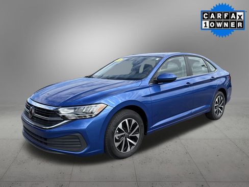 Used 2024 Volkswagen Jetta S image 1