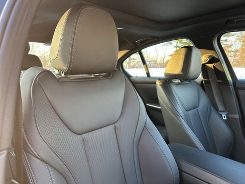 Used 2023 BMW 330i xDrive 330i xDrive w/ Premium Package image 28