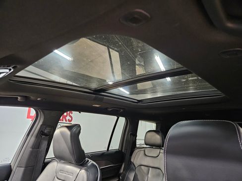 Used 2021 Jeep Grand Cherokee L Overland w/ Luxury Tech Group IV image 25