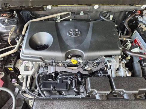 Used 2019 Toyota RAV4 XLE Premium FWD image 22