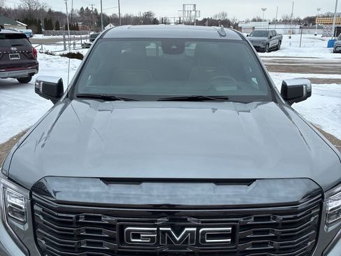 Used 2024 GMC Sierra 1500 Denali Ultimate image 8
