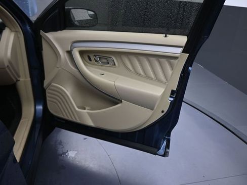 Used 2018 Ford Taurus SEL image 11