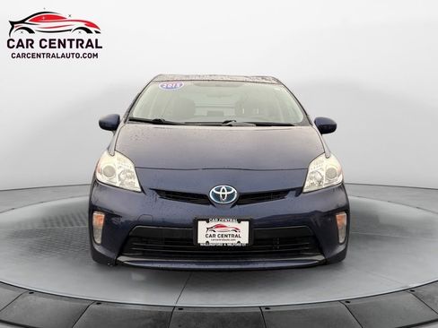 Used 2015 Toyota Prius One image 8