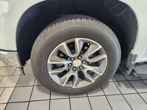 Used 2024 Chevrolet Silverado 1500 LT w/ Texas Edition Plus RWD image 9