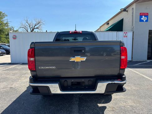 Used 2016 Chevrolet Colorado W/T w/ WT Convenience Package RWD image 4