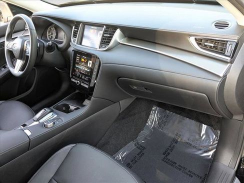 Used 2023 INFINITI QX50 Luxe AWD/4WD image 21