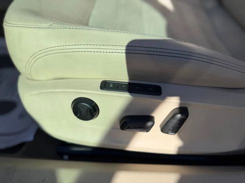 Used 2012 Volkswagen Passat 2.5 SEL Premium image 36