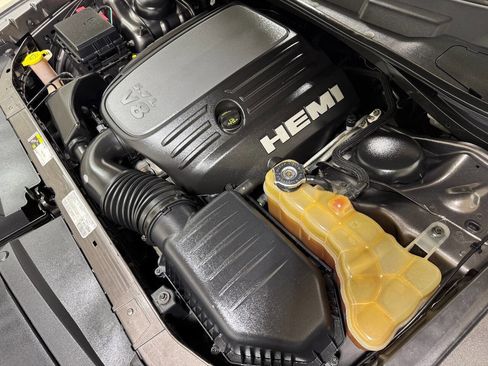 Used 2013 Dodge Challenger R/T image 58