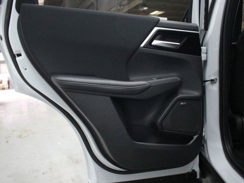 New 2026 Mitsubishi Outlander ES image 26