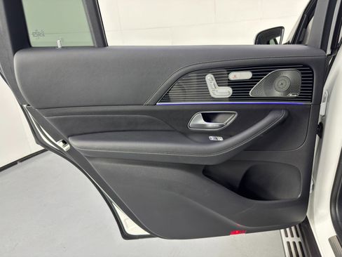 Used 2024 Mercedes-Benz GLS 580 4MATIC image 51