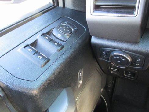 Used 2019 Ford F150 XLT w/ Equipment Group 302A Luxury image 23