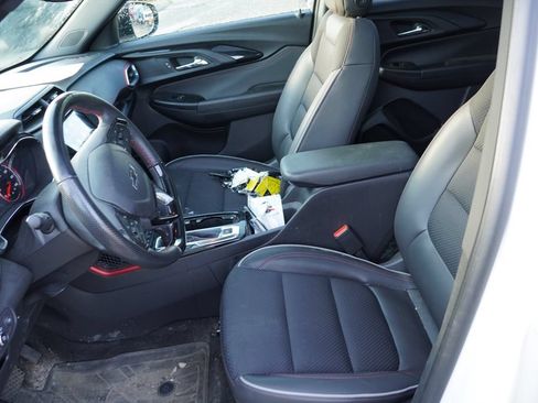 Used 2023 Chevrolet TrailBlazer RS w/ Sun and Liftgate Package AWD/4WD image 4