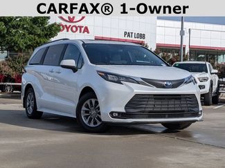 Used 2025 Toyota Sienna XLE w/ XLE Plus Package FWD video 2