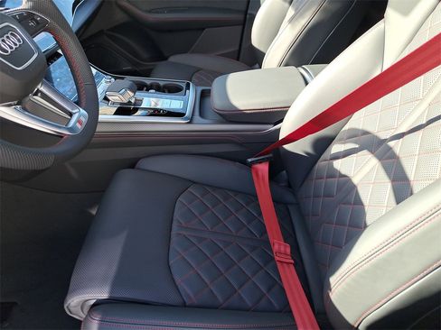 New 2026 Audi Q8 Prestige image 18