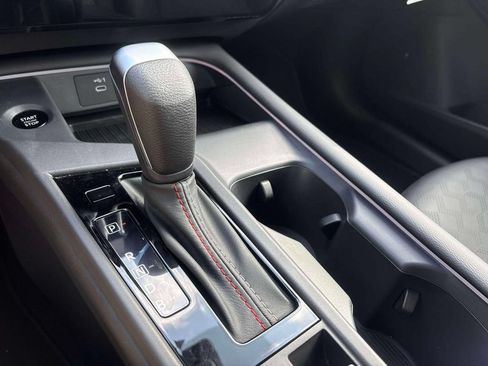 New 2026 Nissan Sentra SR w/ SR Premium Package FWD image 30