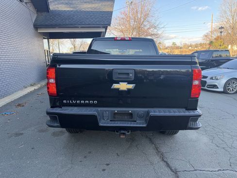 Used 2018 Chevrolet Silverado 1500 Custom w/ Custom Value Package image 6