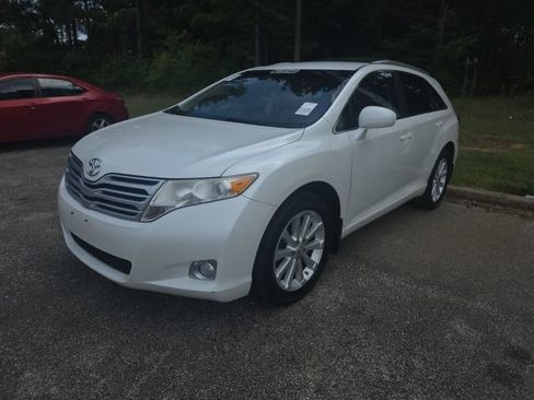 Used 2010 Toyota Venza FWD image 1