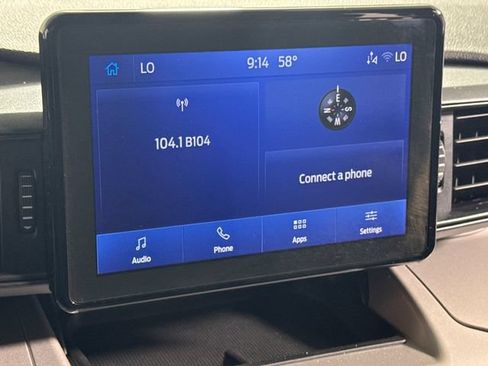 Used 2024 Ford Explorer XLT w/ Class IV Trailer Tow Package AWD/4WD image 34