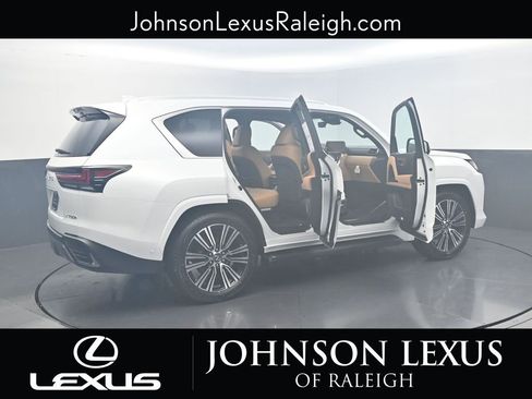 New 2026 Lexus LX 700h Luxury image 23