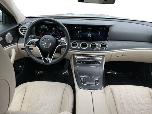 Used 2022 Mercedes-Benz E 350 Sedan image 14