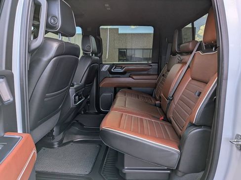 Used 2024 GMC Sierra 2500 Denali Ultimate AWD/4WD image 20