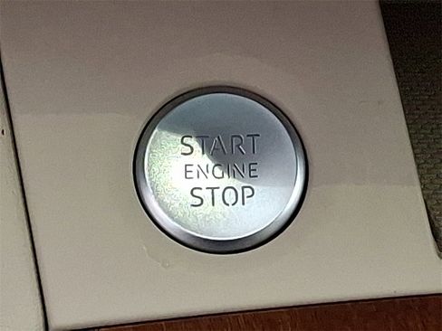 Used 2022 Audi Q5 2.0T Premium Plus image 24