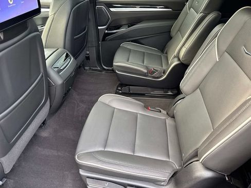 Certified 2026 Cadillac Escalade ESV Sport w/ LPO, ONYX Package AWD/4WD image 16