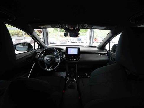 Used 2024 Toyota Corolla Cross AWD Hybrid image 19