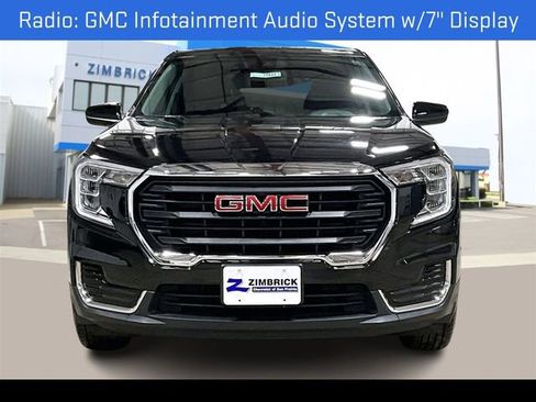 Certified 2024 GMC Terrain SLE image 2