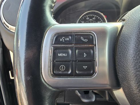Used 2016 Jeep Wrangler Unlimited Rubicon AWD/4WD image 22