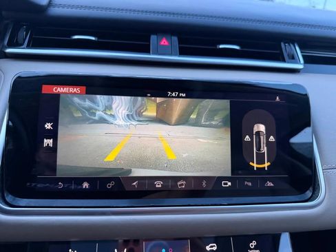 Used 2018 Land Rover Range Rover Velar R-Dynamic SE AWD/4WD image 33