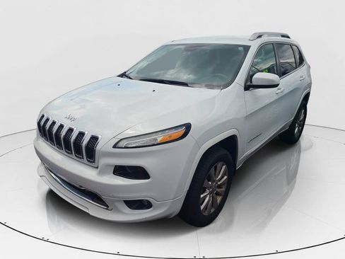 Used 2016 Jeep Cherokee Overland AWD/4WD image 3