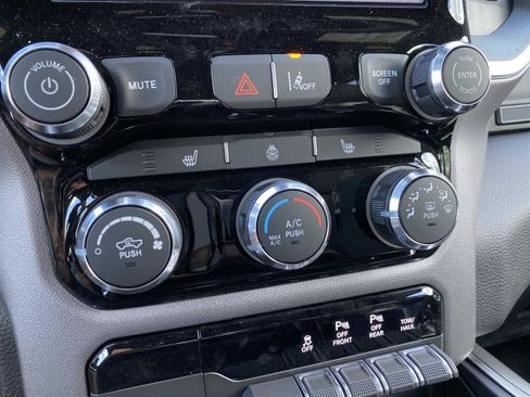 New 2026 RAM 1500 Big Horn AWD/4WD image 10