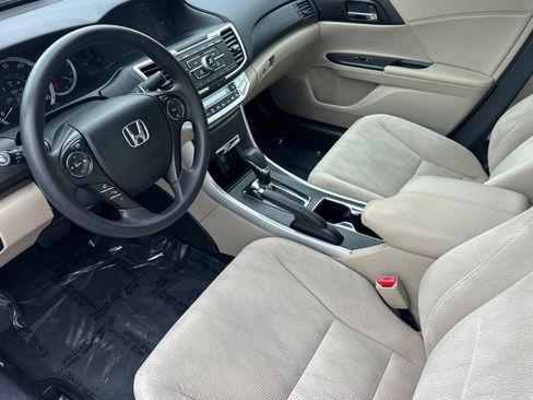 Used 2015 Honda Accord EX image 11
