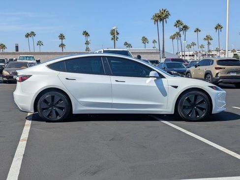 Used 2025 Tesla Model 3 Long Range AWD/4WD image 4