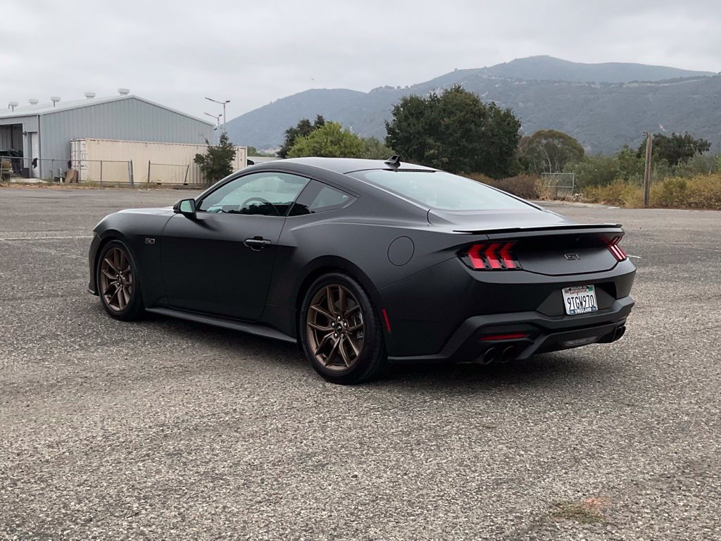 Used 2025 Ford Mustang GT Premium RWD image 4